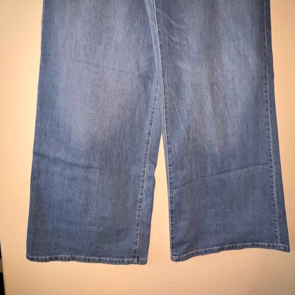 A New Day Women's High Rise Wide Leg Jeans,  Blue Denim 10/R - Picture 5 of 5